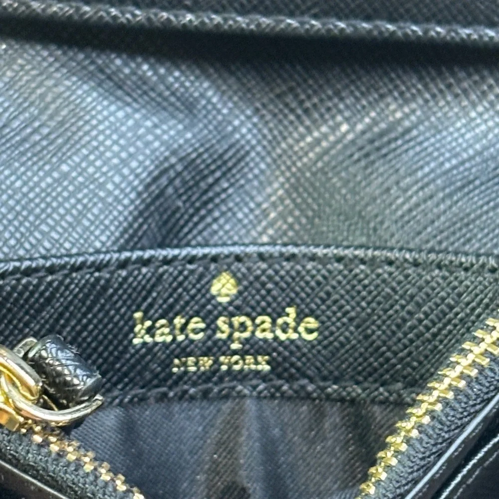 Authentic Kate Spade New York ID Wallet / Card Holder with Key Ring — Pre-Owned